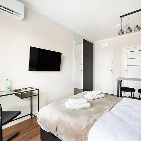 Okecie Nowy Sluzewiec 21 By Superapart - Next To Chopina Airport * Warsaw