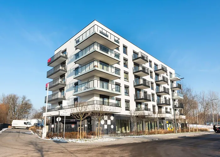 Okecie Nowy Sluzewiec 21 By Superapart - Next To Chopina Airport Warsaw