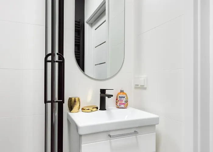 Okecie Nowy Sluzewiec 21 By Superapart - Next To Chopina Airport Apartment Warsaw