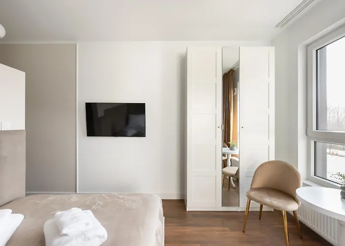 Okecie Nowy Sluzewiec 21 By Superapart - Next To Chopina Airport *