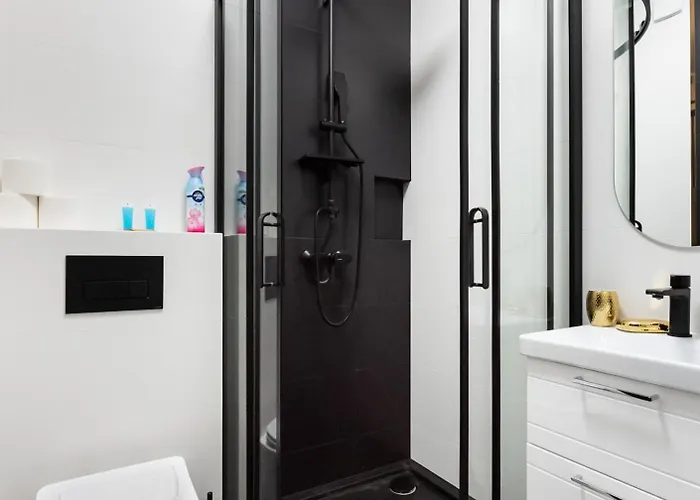 Okecie Nowy Sluzewiec 21 By Superapart - Next To Chopina Airport *