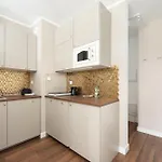 Apartman Okecie Nowy Sluzewiec 21 By Superapart - Next To Chopina Airport *